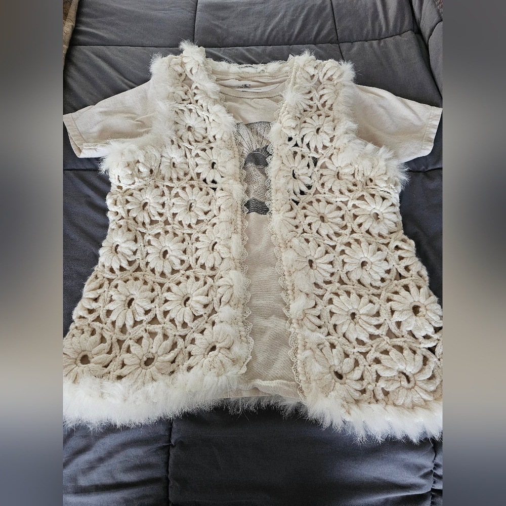 Cream Crochet Soft Wool Vest with Rabbit Fur & Lace Trim Medium